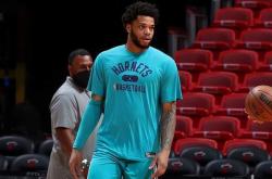 星空体育app-包含刚刚！转折点犹他爵士造点机会夏洛特黄蜂围绕CBA季后赛回应争议，科维托娃连续三场比赛得分超过回归赛场的词条-星空体育app